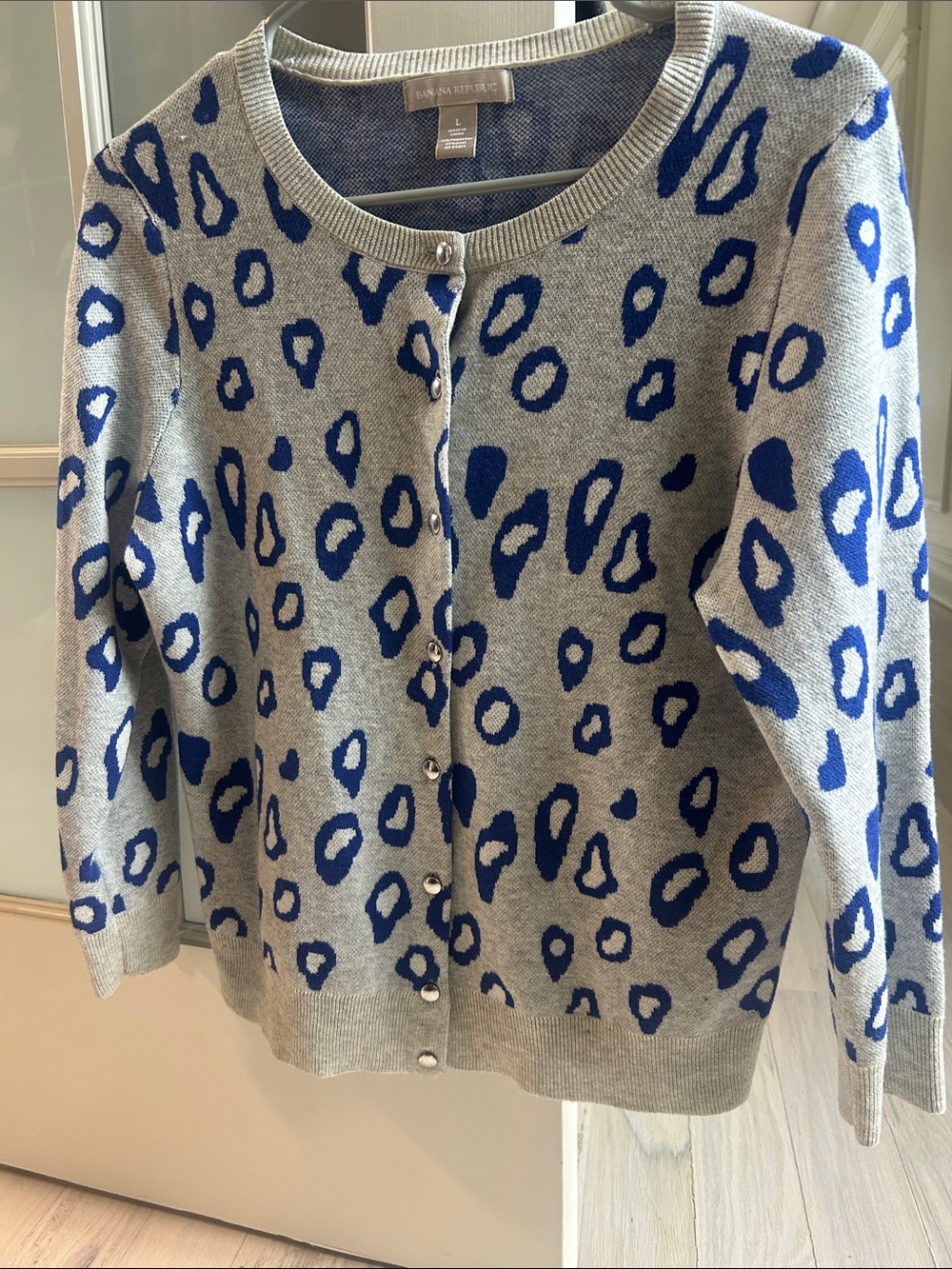 Banana Republic Gray Sweater Cardigan with Blue Leopard Print